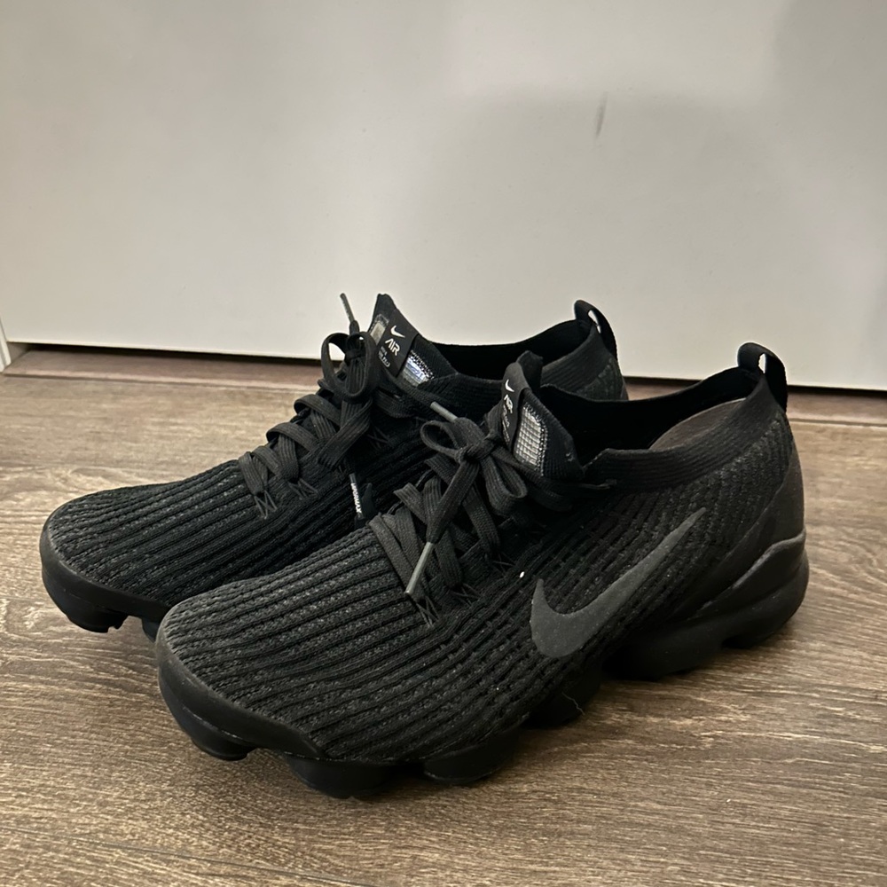 Nike Black VaporMax Flyknit 3